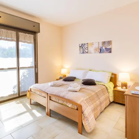 Holiday home Villino Con Giardino Sul Mare *