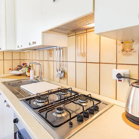 Holiday home Villino Con Giardino Sul Mare *